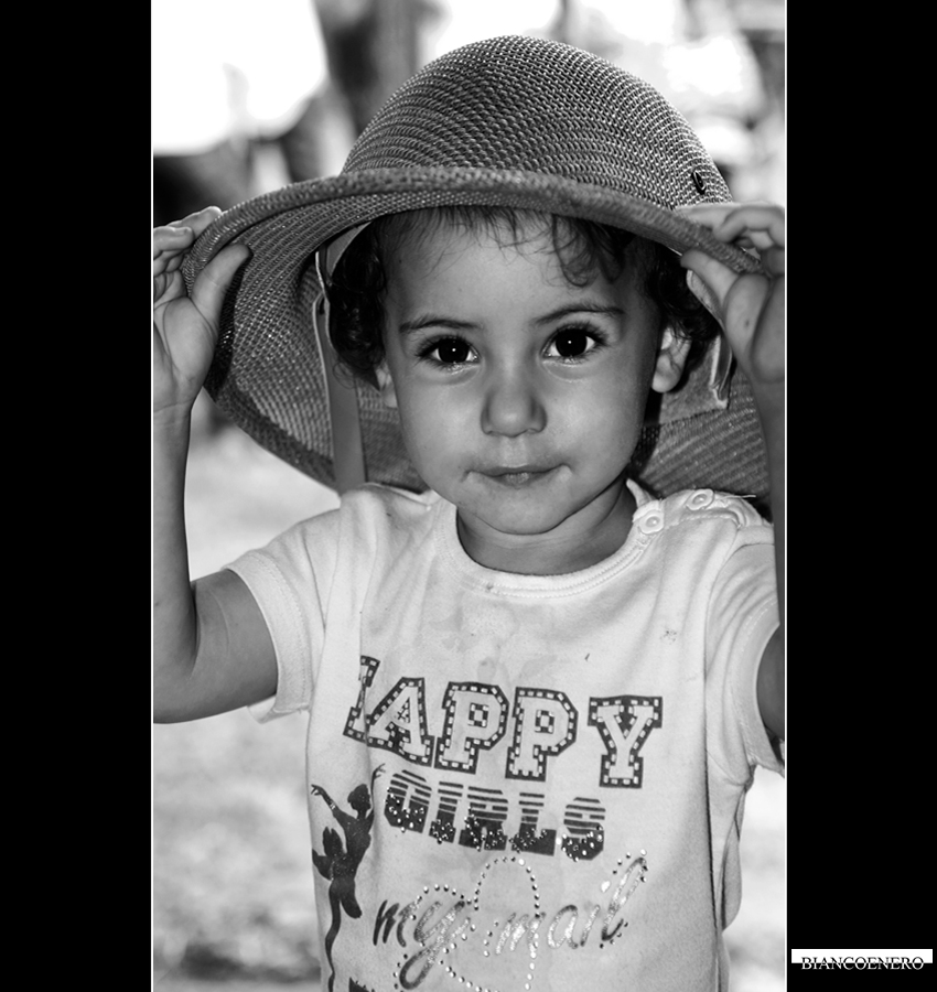 ::: LA PICCOLA SARA :::