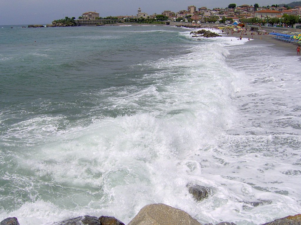 Un tratto di mare agitato