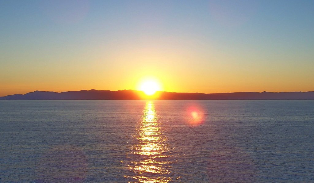 Sorge il Sole sul Tirreno