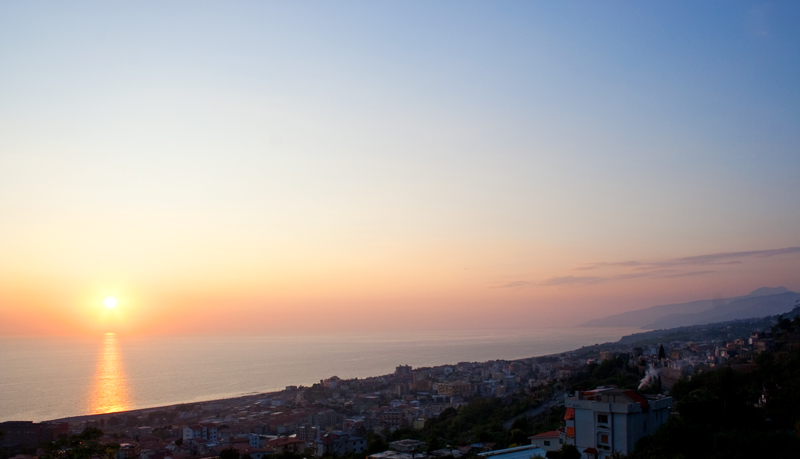 Tra mare e montagna un paese col nome di donna