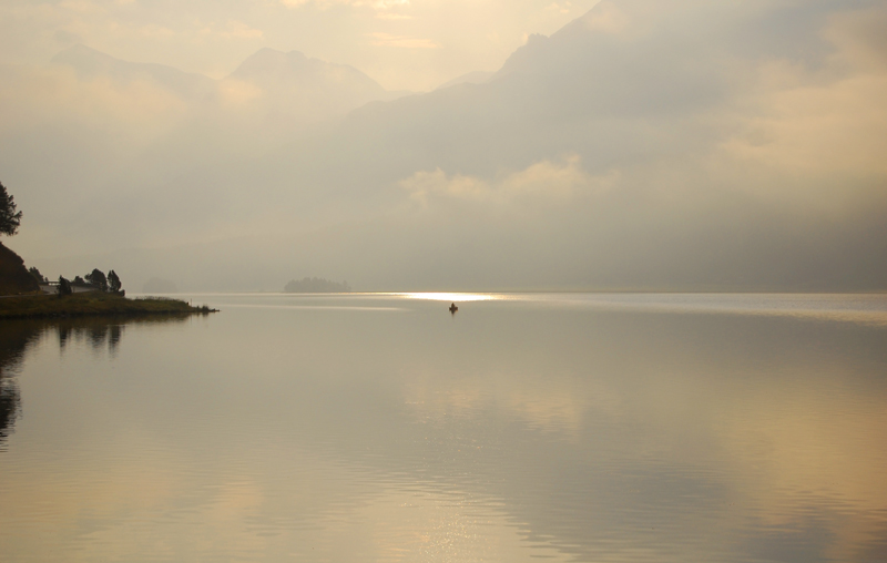 lago di Silvaplana mattina presto