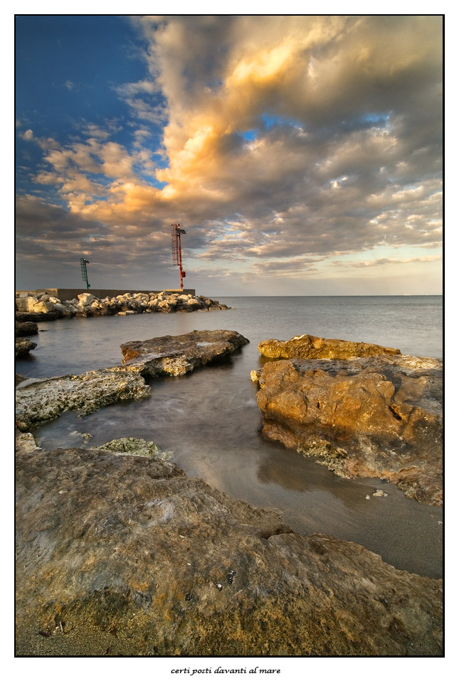 Certi posti davanti al mare