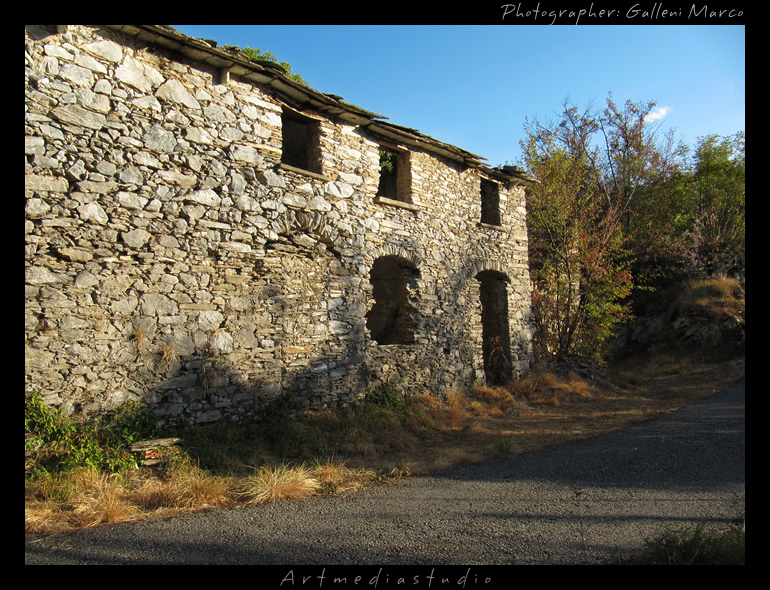 vecchio casolare