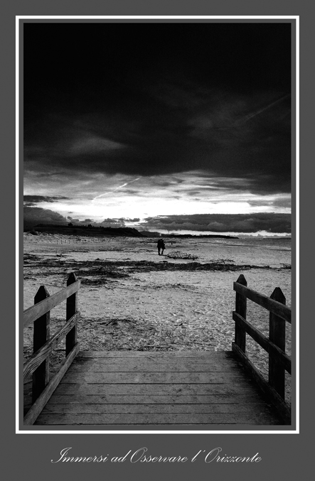 Immersi Ad'Osservare L'Orizzonte