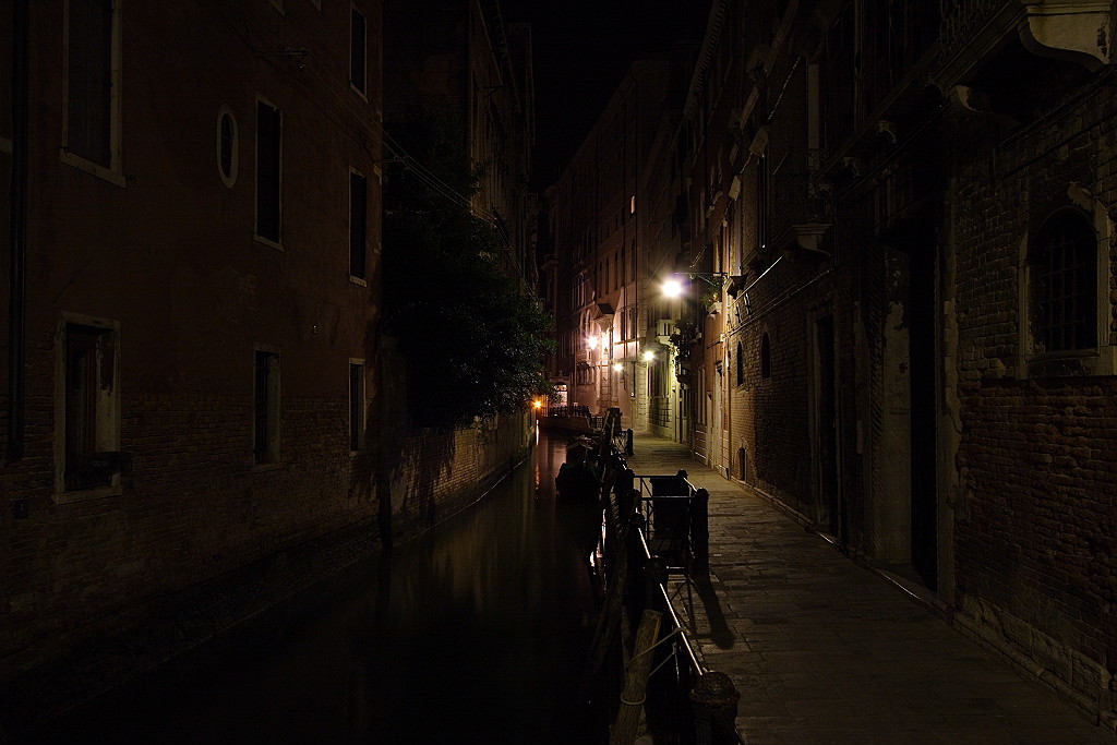 Notturno per le calle
