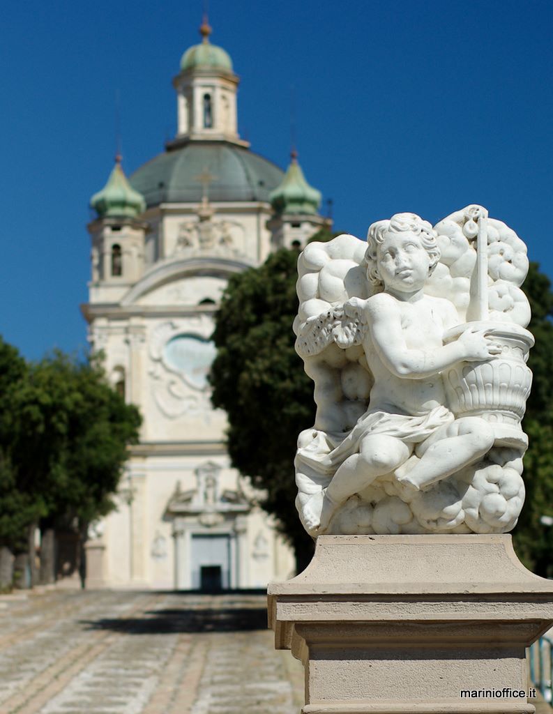 Ingresso al Santuario