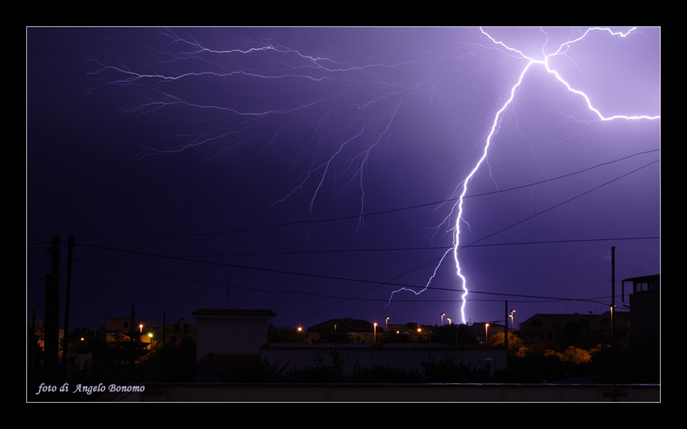 Fulmine. appena scattata da casa mia...