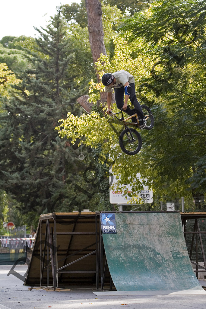 BMX - Davide 360 on ramp