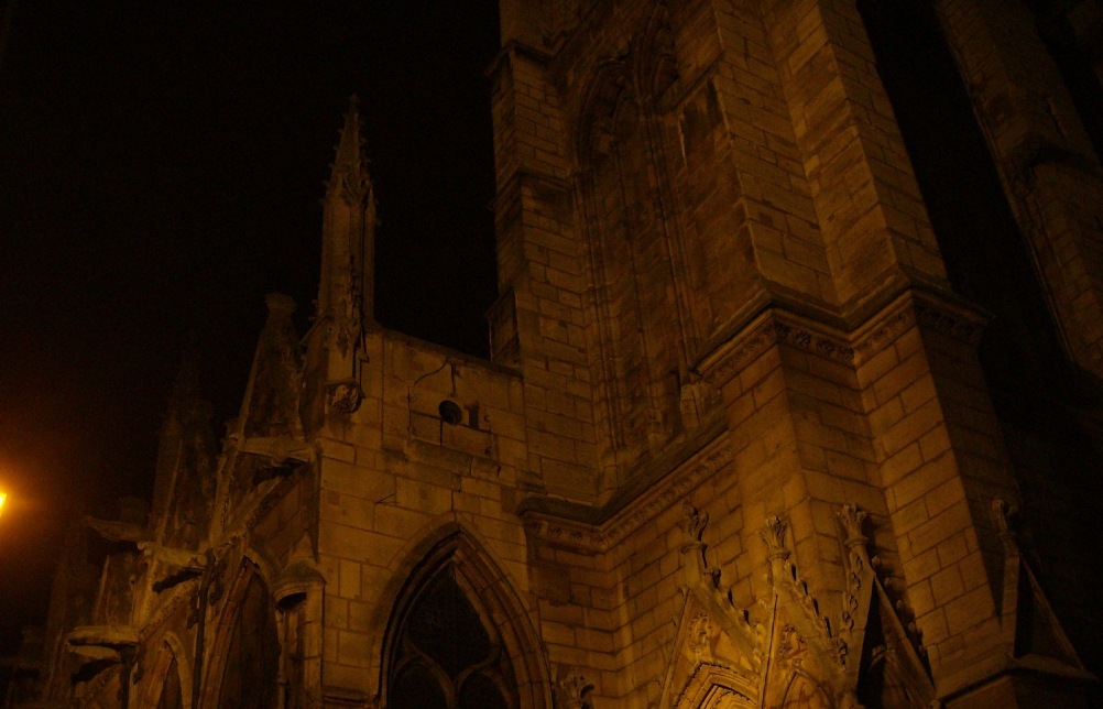 Holy Dark2