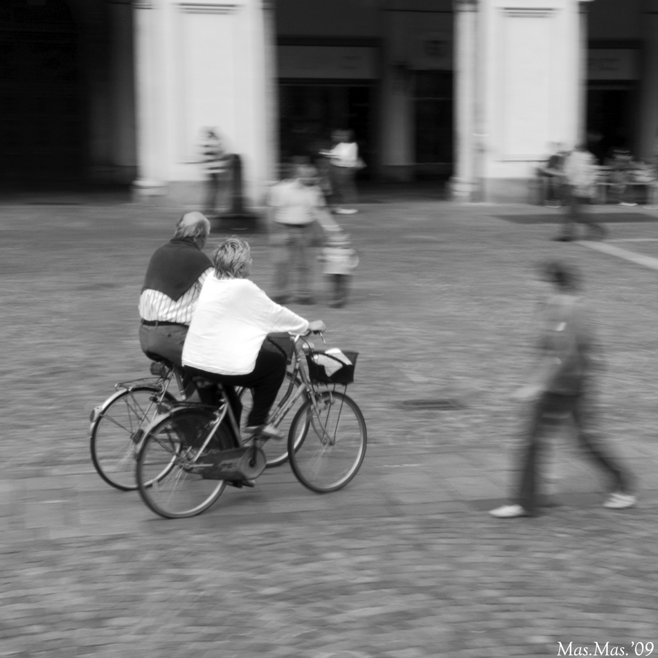 Travelling, together