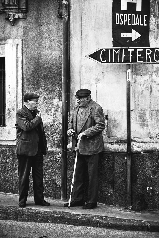 A.A.A ALTRA DIREZIONE CERCASI