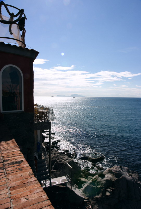 ristorantino a picco sul mare