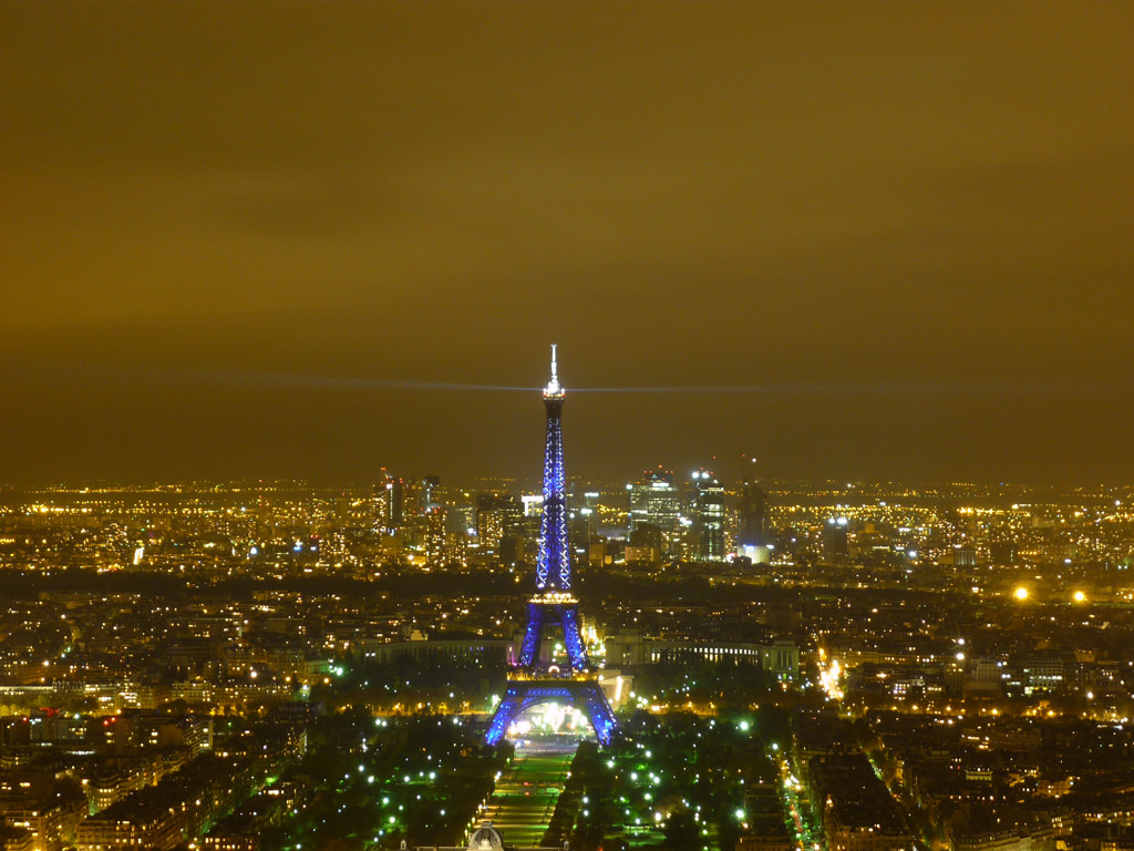 Parigi di notte