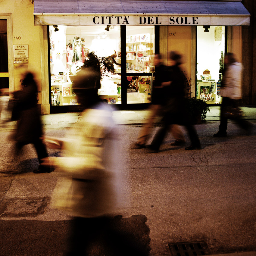 Passeggio cittadino serale