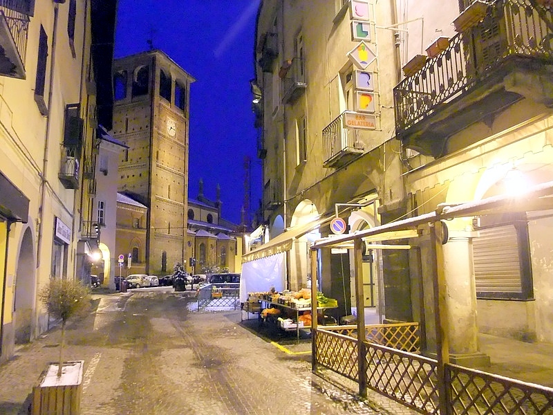 Pinerolo,Via del Duomo