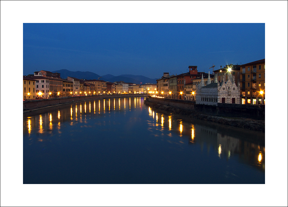 Lungarno nell'ora blu