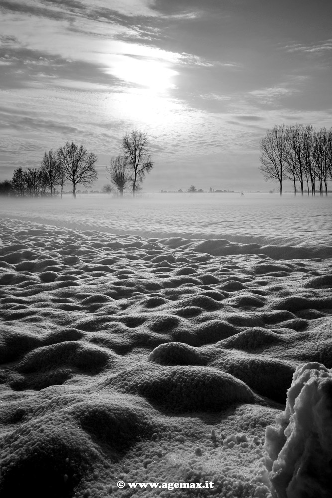 Black (man) in White (snow) N�2