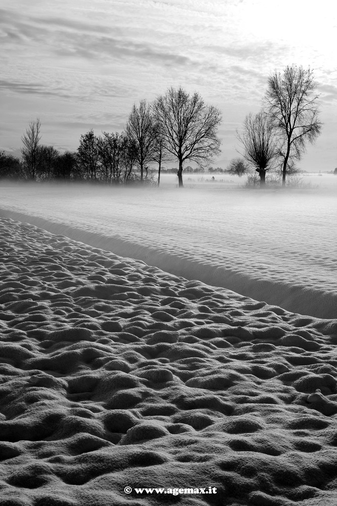 Black (man) in White (snow) N�1