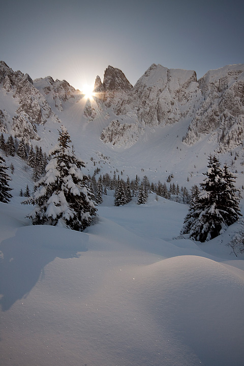 Primi raggi di sole dal Cimon della Bagozza