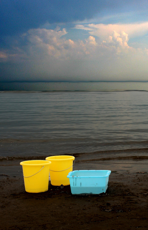 secchi in riva al mare