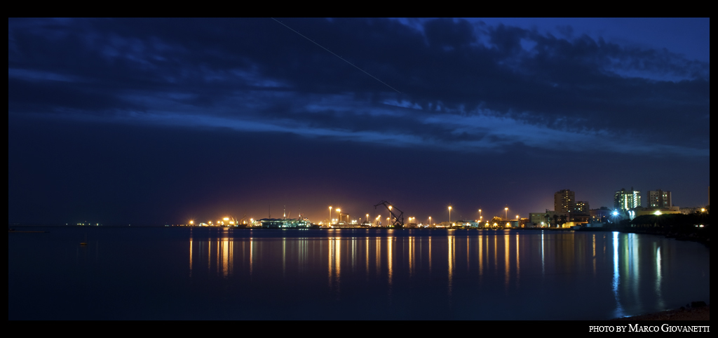 ...porto Cagliari...