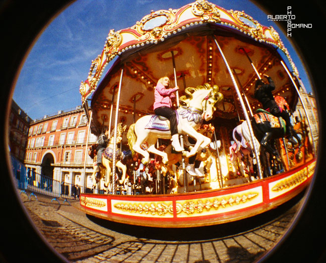 Merrygoround in Lomo Fisheye