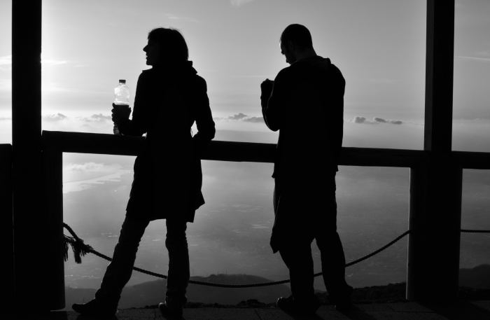 Se non la smette con le foto lo lascio!