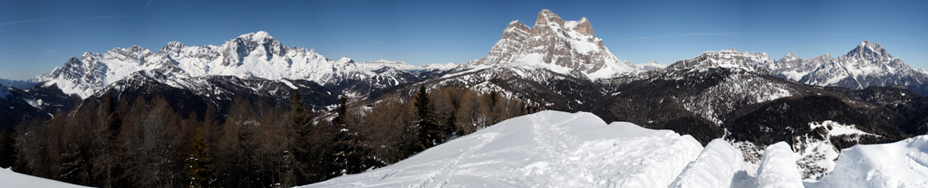 panoramica da m.te punta - dolomiti venete