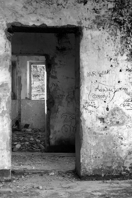 vecchia scuola abbandonata