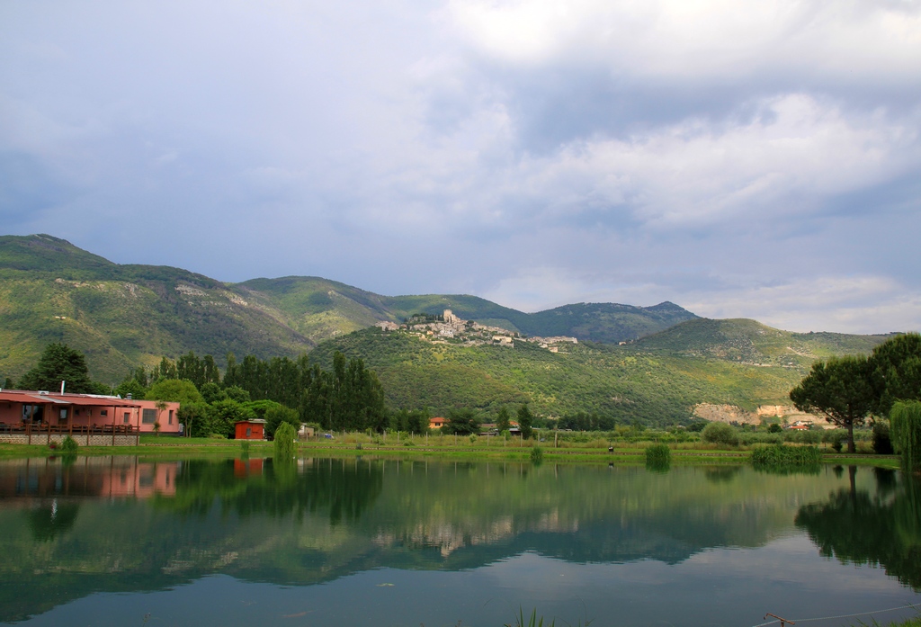 Sermoneta allo specchio