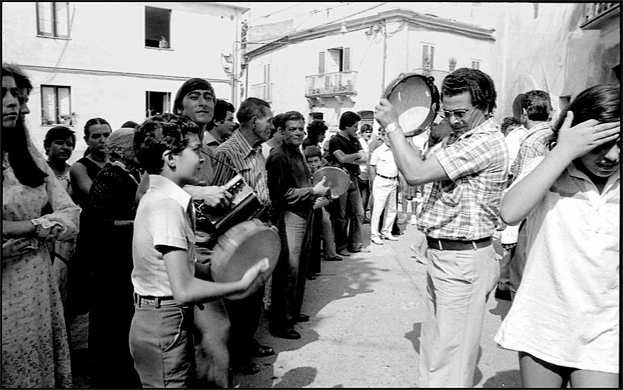 Suonatori di tamburello