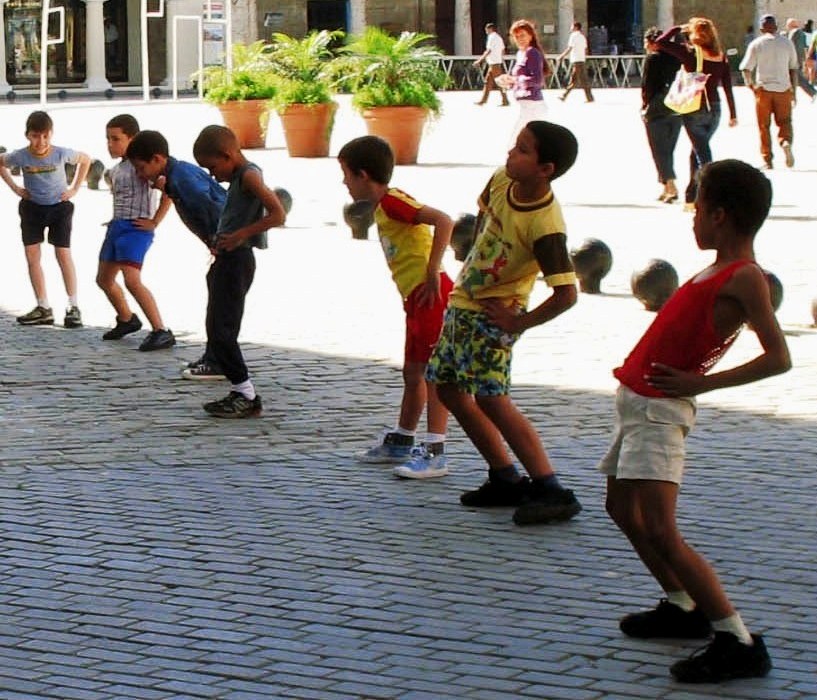 Ginnastica all'aperto a Cuba