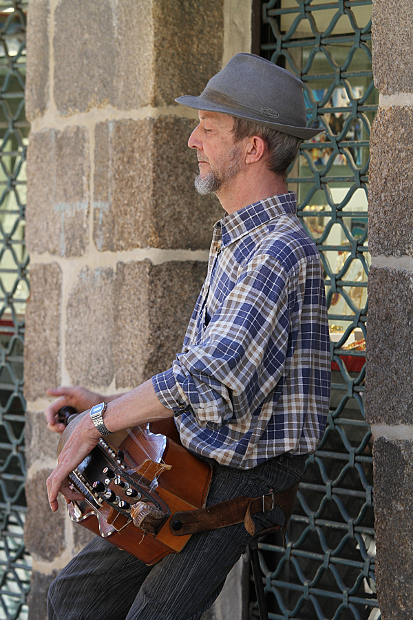 SUONATORE DI GHIRONDA