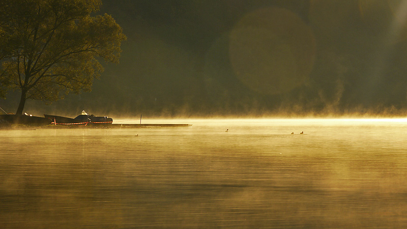 Luce al mattino sul lago di Mergozzo
