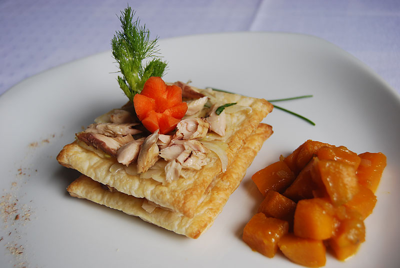 Mille foglie di sgombro e finocchina con dadolata di zucca