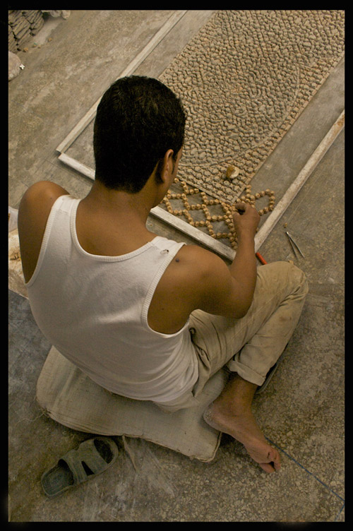 un mosaicista marocchino