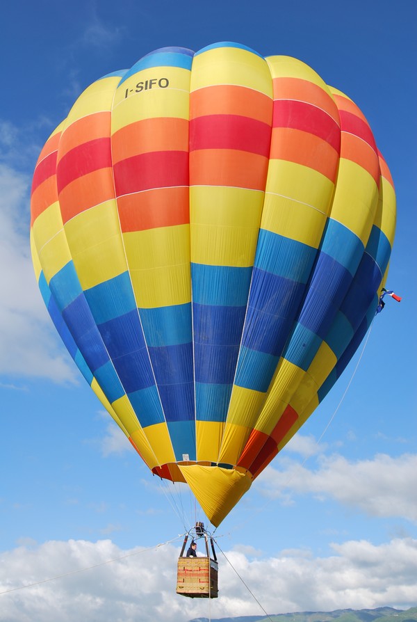 mongolfiere maggio 2010 santo stefano di rogliano cosenza