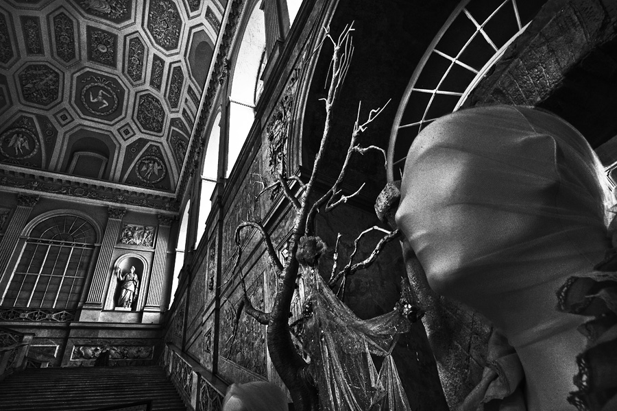 misteries at the Royal Palace