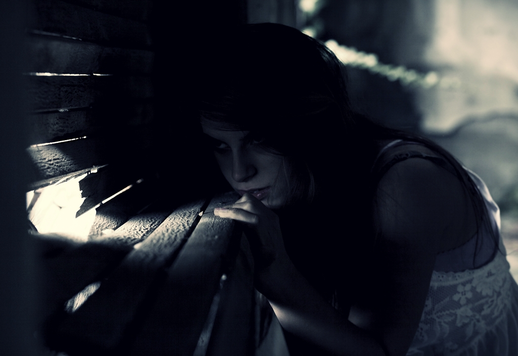 Passage of the soul Model : Paola Rushaj