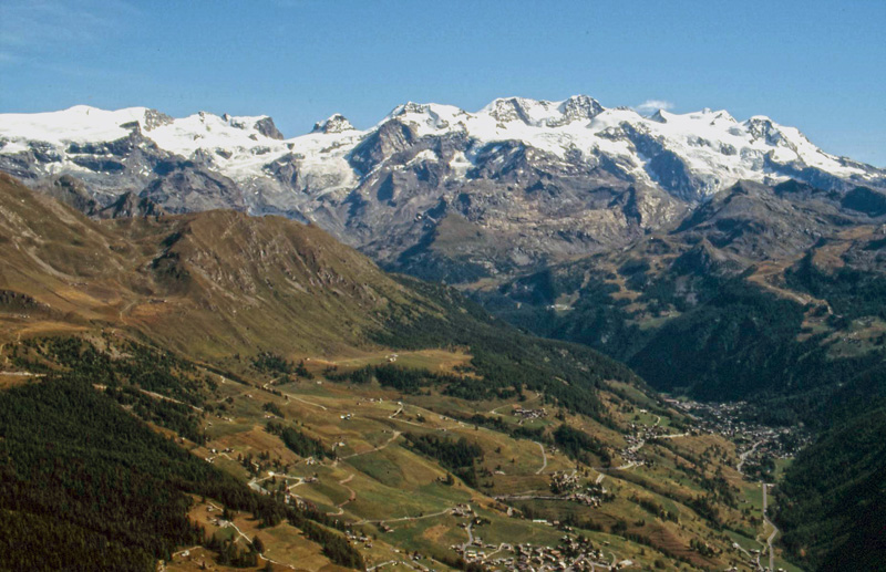 monte Rosa in val d'Ayas visto dal monte Zerbion 2010