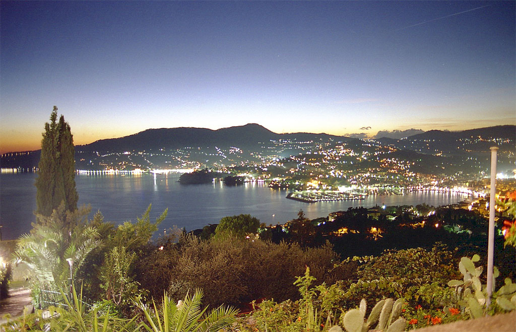 Golfo Marconi (Quasi notturna)