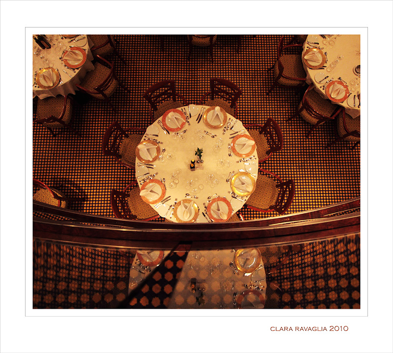 Metti una sera a cena...