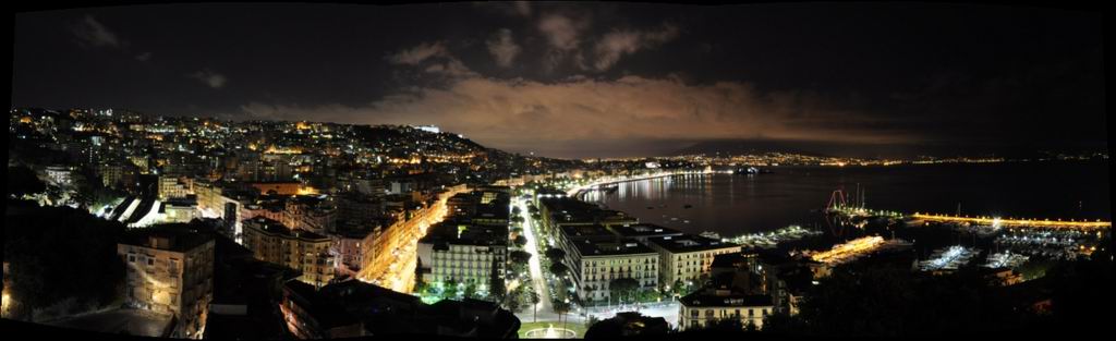 Napoli -'e trirece scese-