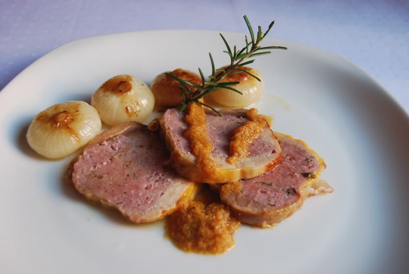 Faraona ripiena con salsa ai cachi