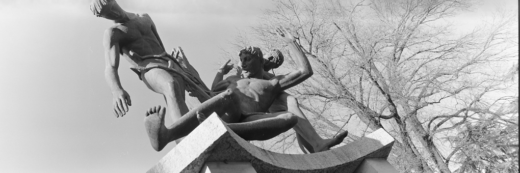 Avvolti dai serpenti