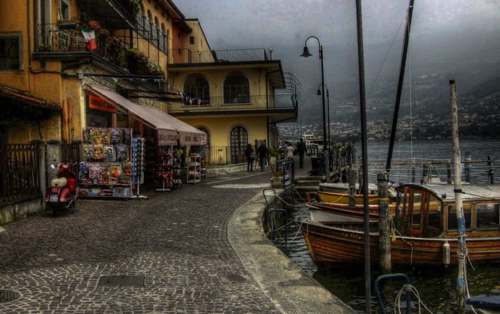 PASSEGGIANDO SULL'ISOLA
