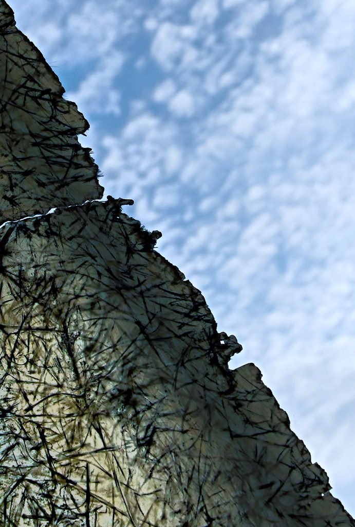 Ritaglio di cielo o Indiano che guarda il cielo...?