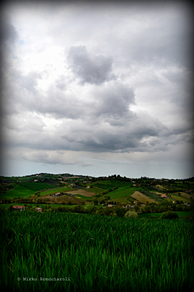La collina col nuvolo