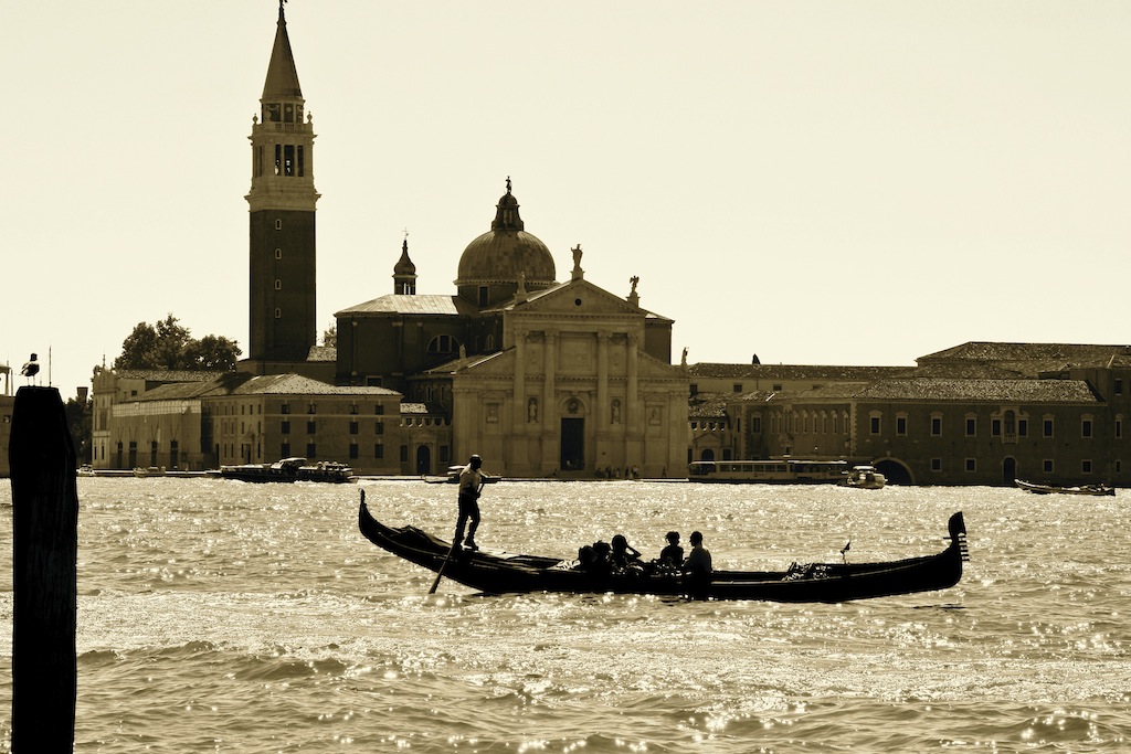 GONDOLA VENEZIANA
