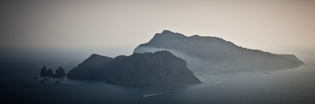 Capri da Monte San Costanzo